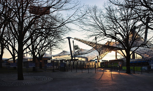 期后反复被 期后反复被